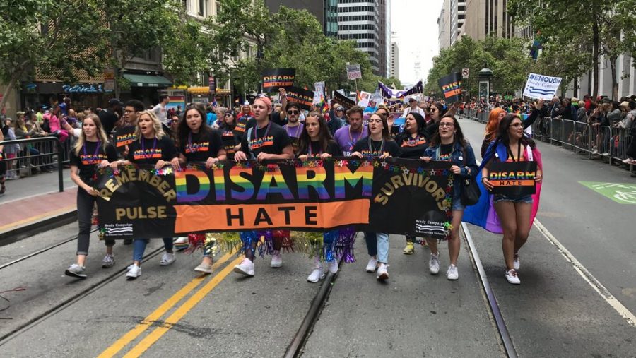 Teens+marching+against+Gun+Violence+for+the+Team+Enough+movement.